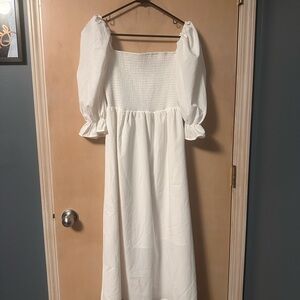 Elegant White Puff Sleeve Dress